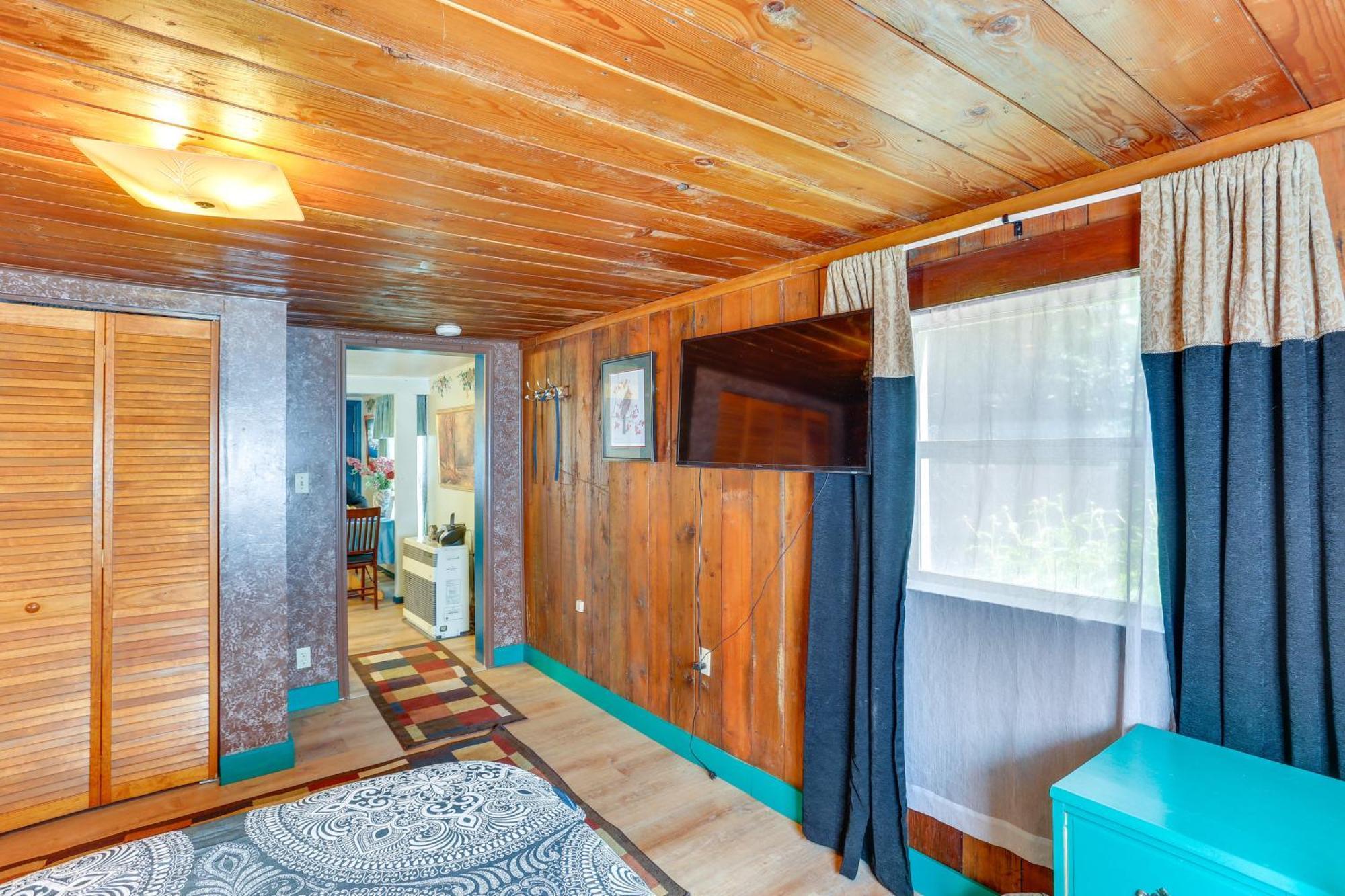 Dunsmuir Apartment About 17 Mi To Mt Shasta Ski Park! Εξωτερικό φωτογραφία